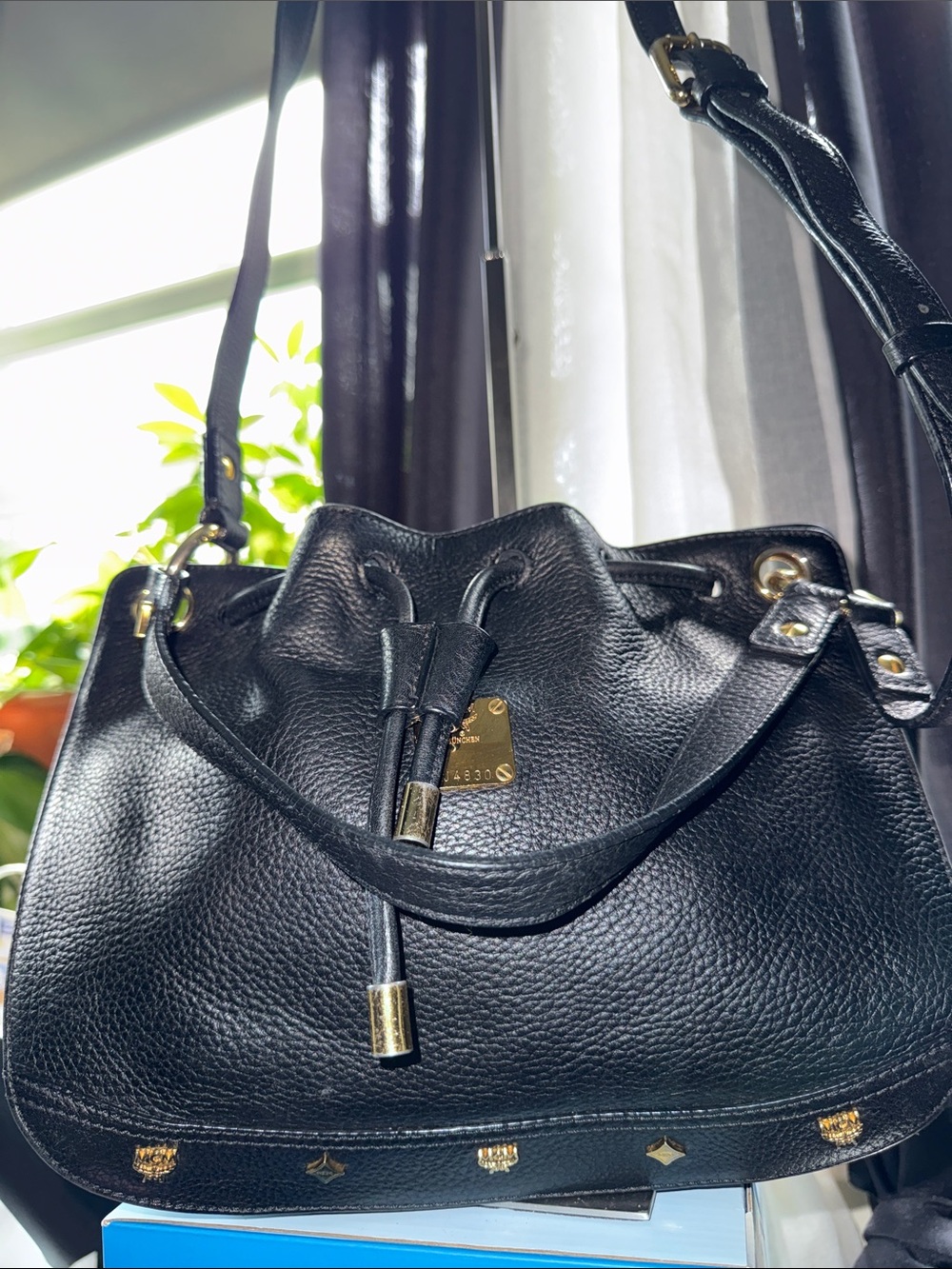 MCM Black Pebbled Leather Drawstring Shoulder Crossbody Bag with Gold Hardware - Picture 3 of 13